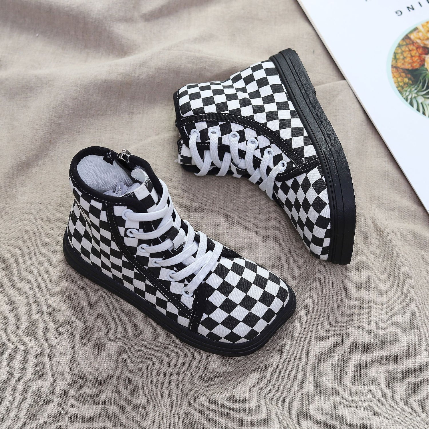 Kid boots
